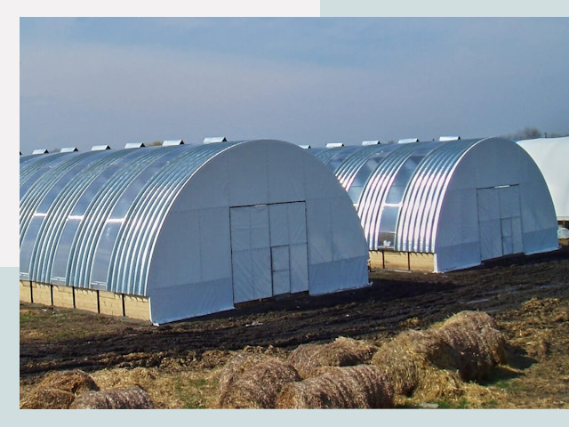 Сельскохозяйственные здания в Геленджике