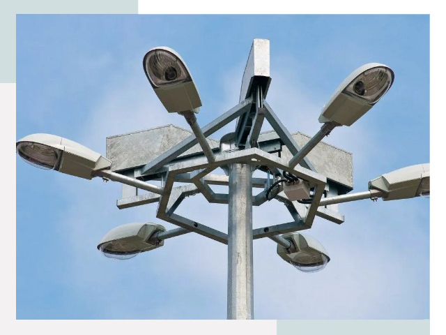 Монтаж осветительных мачт в Геленджике